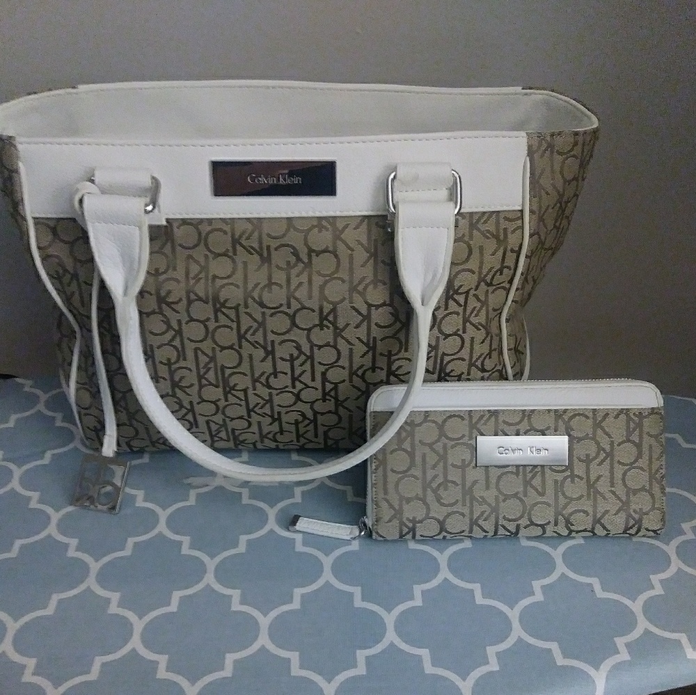 Calvin Klein handbag with matching wallet